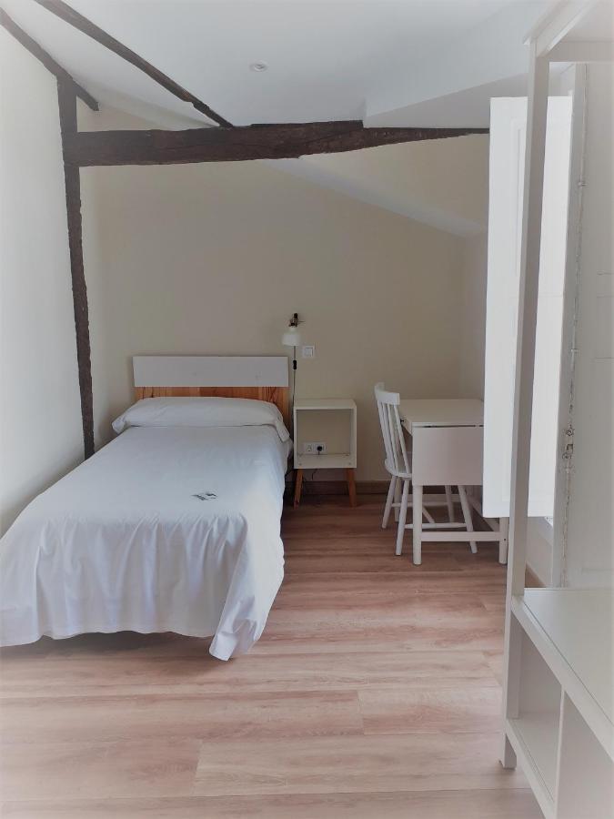 Hostal Lierganes Fluviarium Rooms Buitenkant foto